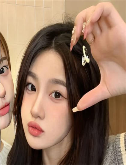 惊悚片技术揭秘：爱情倒后镜的微距摄影如何艺术表达的技术支持 促进电影产业的升级发展